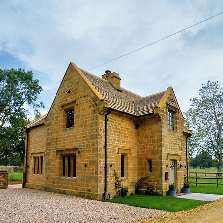 Pass The Keys Fourshires Lodge Wonderful Panoramic Views Moreton-in-Marsh 외부 사진